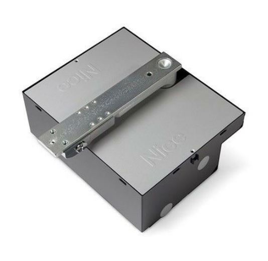 LFABBOX4I -- 000 (9136) Cassa di fondazione inox per LFAB4000, LFAB4024, LFAB4024HS con finecorsa meccanico in apertura. Completa di leva di attacco anta - immagine 1