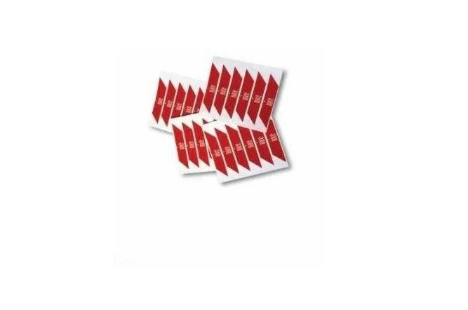 WA10 -- 000 (9676) Strisce rosse adesive catarifrangenti - immagine 1