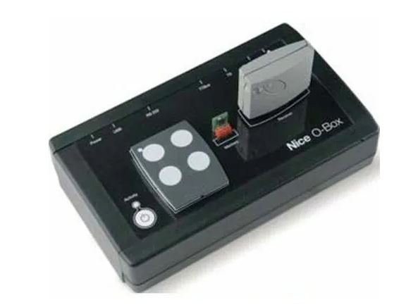 OBOX2 -- 000 (9799) Interfaccia dual band, per dispositivi a 433,92/868,46 MHz, completa di software, con cavo di collegamento USB in dotazione - immagine 1