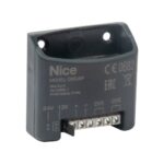 interfaccia hardware interface con 2 uscite relè munito di connettori SM per ricevitore radio.