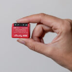 Shelly Mini 1PM Gen3 - Smart Relay 8A AC WiFi/BT/Matter + PM. Colore rosso - immagine 3