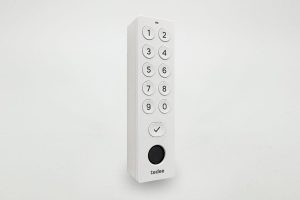 Tastierino biometrico Tedee Keypad PRO bianco con PIN e impronta digitale